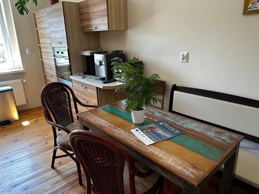 Jelenizen Apartment Jelenia Gora Luaran gambar